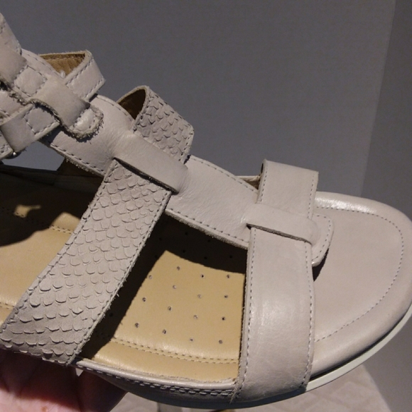 Ecco gladiator sandals. - Picture 8 of 13